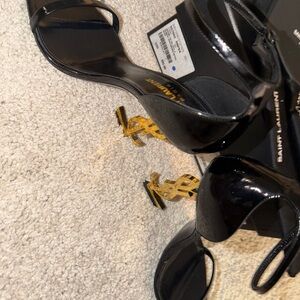 Authentic OPYUM SANDALS IN PATENT LEATHER